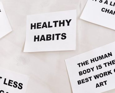 Motivational cards promoting healthy habits and positive thinking for lifestyle change.